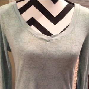 Old Navy large long sleeve V-neck top